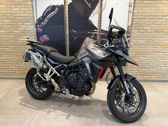 TRIUMPH TIGER 900 GT PRO TRIUMPH TIGER 900 GT PRO